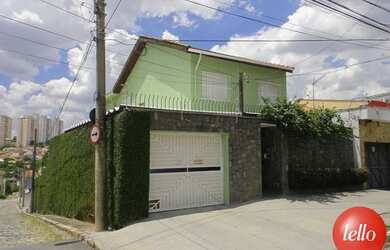 Imagem: O depósito possui 3 Vagas na garagem, 185m² de Área e está