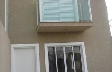 Imagem: A casa possui 3 Dormitórios, 2 Banheiros, 3 Vagas na garagem