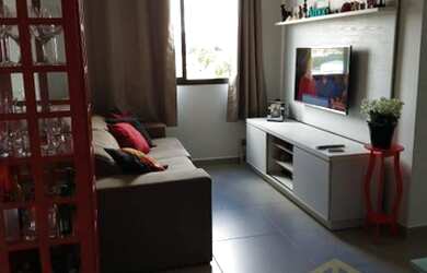 Imagem: O apartamento possui 2 Dormitórios, 1 Banheiro, 1 Vaga na garagem