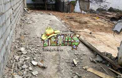 Imagem: O terreno possui 400m² de Área e está localizado em Jardim