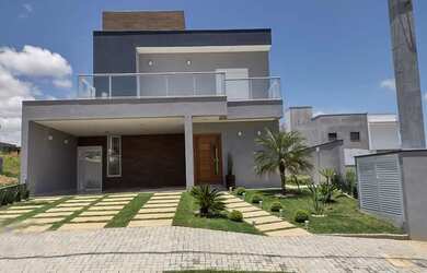 Imagem: A casa em condomínio possui 3 Dormitórios, 4 Banheiros, 4