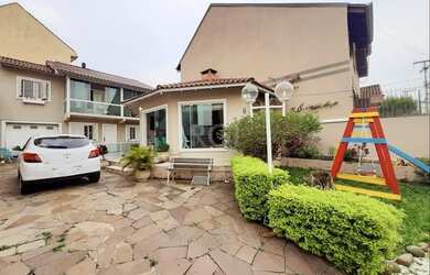 Imagem 1: Porto Alegre - Casa Padrão - Medianeira