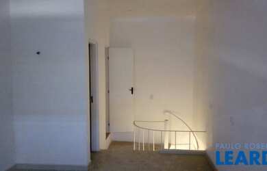 Imagem: O depósito possui 50m² de Área e está localizado em Pinheiros