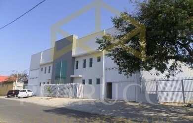 Imagem: O depósito possui 5 Vagas na garagem, 1.000m² de Área e