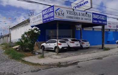 Imagem: O depósito possui 4 Vagas na garagem e 250m² de Área e está