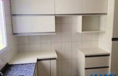 Imagem: O apartamento possui 3 Dormitórios, 2 Banheiros, 1 Vaga na