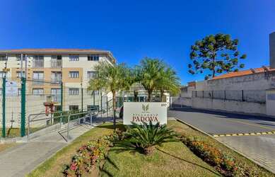 Imagem: O apartamento possui 3 Dormitórios, 1 Banheiro, 1 Vaga na garagem