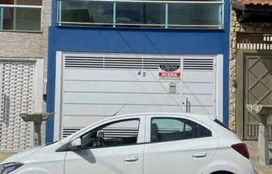 Imagem: A casa em condomínio possui 2 Dormitórios, 2 Banheiros, 2