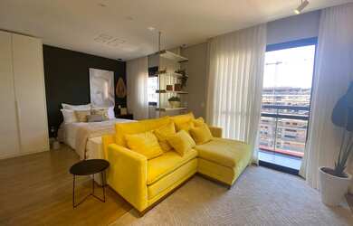 Imagem: O apartamento possui 1 Dormitório, 1 Banheiro, 1 Vaga na garagem