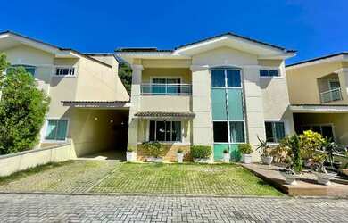 Imagem: A casa em condomínio possui 3 Dormitórios, 4 Banheiros, 2