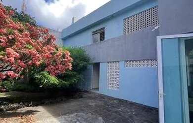 Imagem 2: Oportunidade casa Candeias 5 Qtos na avenida em frente ao Colegio Souza...