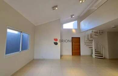 Imagem: A casa em condomínio possui 4 Dormitórios, 5 Banheiros, 4