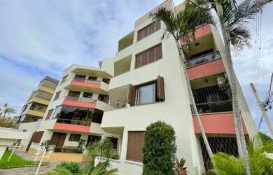 Imagem: O apartamento possui 4 Dormitórios, 2 Banheiros, 1 Vaga na