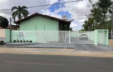 Imagem: O apartamento possui 2 Dormitórios, 1 Banheiro, 2 Vagas na