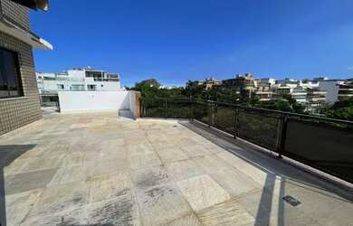 Imagem: O apartamento na cobertura possui 1 Dormitório, 2 Banheiros