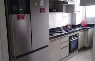 Imagem: O apartamento possui 2 Dormitórios, 1 Banheiro, 1 Vaga na garagem