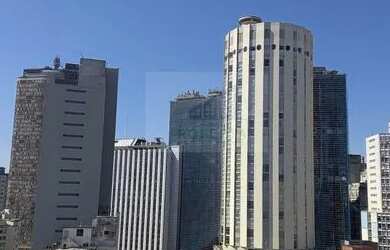 Imagem: O apartamento possui 1 Dormitório, 1 Banheiro, 1 Vaga na garagem