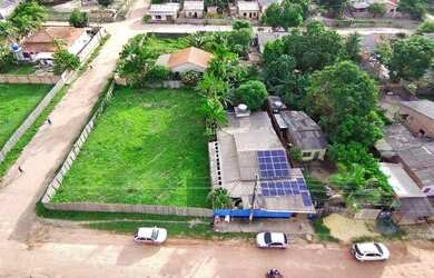 Imagem: A casa possui 2 Dormitórios, 2 Banheiros, 1 Vaga na garagem