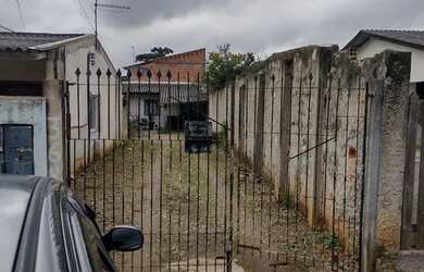 Imagem: A casa possui 1 Dormitório, 1 Banheiro e está localizado