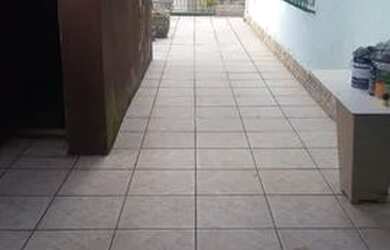 Imagem: A casa para alugar possui 3 Dormitórios, 2 Banheiros, 3 Vagas