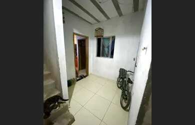 Imagem: A casa possui 1 Dormitório, 1 Banheiro e está localizado em