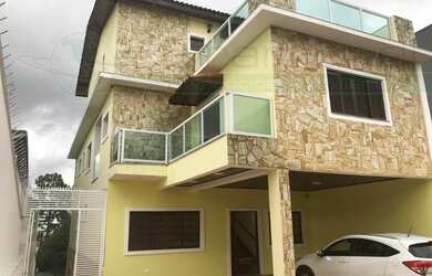 Imagem: A casa à venda possui 3 Dormitórios, 5 Banheiros, 5 Vagas