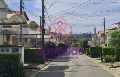 Imagem: A casa em condomínio possui 3 Dormitórios, 2 Banheiros, 76m²