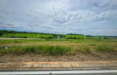 Imagem: O terreno possui 260m² de Área e está localizado em Senador