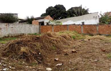 Imagem: O terreno possui 300m² de Área e está localizado em Porto