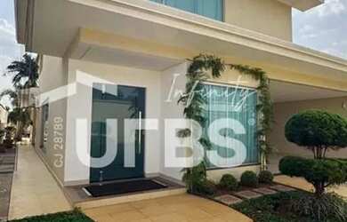 Imagem: A casa possui 4 Dormitórios, 5 Banheiros, 5 Vagas na garagem