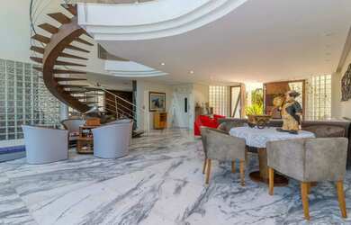 Imagem 2: Casa em Condomínio à venda, 6 quartos, 4 suítes, 6 vagas, Alphaville...