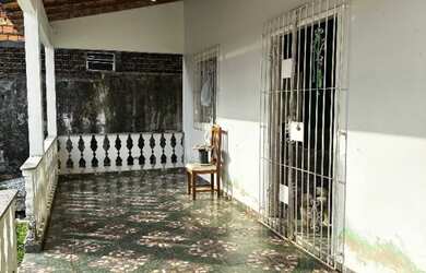 Imagem 3: Casa bem localizada - São Tomé