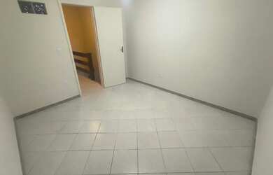 Imagem 12: Casa com 2 quartos, vaga de garagem, em Granja dos Cavaleiros - Macaé - RJ