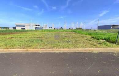 Imagem: O terreno possui 200m² de Área e está localizado em Chácaras