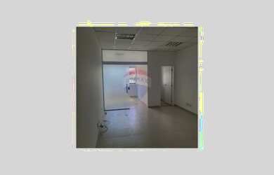 Imagem: O depósito possui 1 Vaga na garagem e 38m² de Área e está