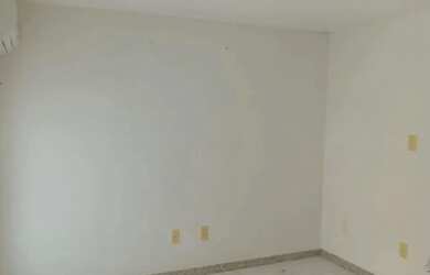 Imagem 5: Espaço comercial com 80m², andar térreo e superior, com salas, estrutura...