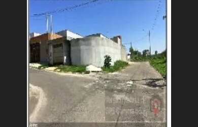 Imagem: A casa possui 1 Dormitório, 1 Banheiro, 57m² de Área e está