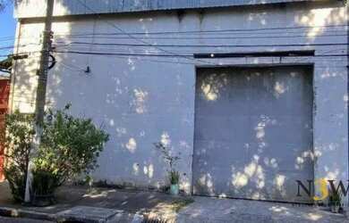 Imagem: O depósito possui 320m² de Área e está localizado em Vila