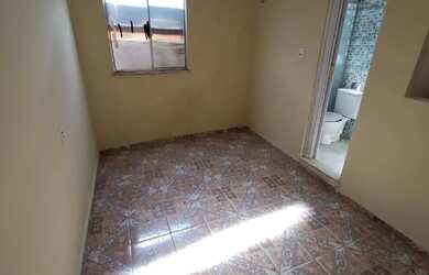 Imagem: A casa possui 3 Dormitórios, 2 Banheiros e 90m² de Área e