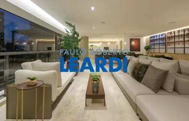 Imagem: O apartamento possui 4 Dormitórios, 5 Banheiros, 4 Vagas na