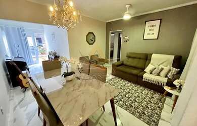 Imagem: A casa possui 3 Dormitórios, 3 Banheiros, 2 Vagas na garagem