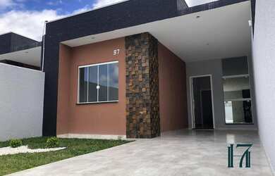 Imagem: A casa possui 3 Dormitórios, 1 Banheiro, 1 Vaga na garagem