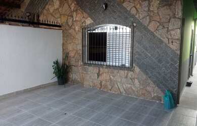 Imagem 1: LINDA CASA 2 DORM 1 SUITE MARACANÃ PRAIA GRANDE ZONA 2