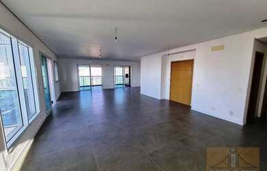 Imagem: O apartamento possui 4 Dormitórios, 5 Banheiros, 5 Vagas na