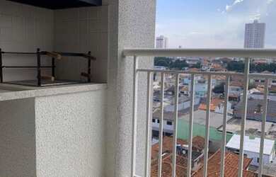 Imagem: O apartamento possui 2 Dormitórios, 1 Banheiro, 2 Vagas na