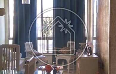 Imagem: O apartamento possui 3 Dormitórios, 2 Banheiros, 1 Vaga na