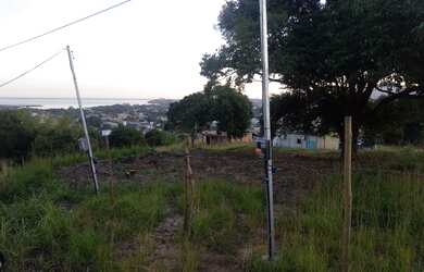 Imagem: O terreno possui 360m² de Área, Churrasqueira, Piscina e