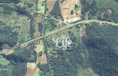 Imagem: O terreno possui 101.088m² de Área, Churrasqueira e está