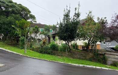 Imagem 3: Terreno à venda, 685 m² por R$ 1.910.000,00 - Piratini - Gramado/RS