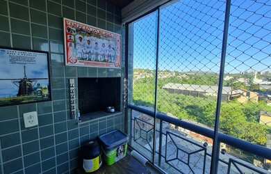 Imagem: O apartamento possui 2 Dormitórios, 1 Banheiro, 1 Vaga na garagem